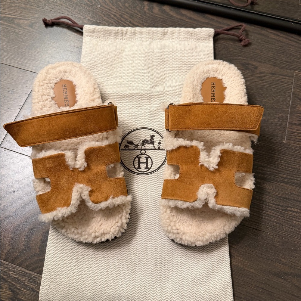 Hermes Suede Goatskin Woolskin Chypre Sandals 100% Authentic Naturel/écru